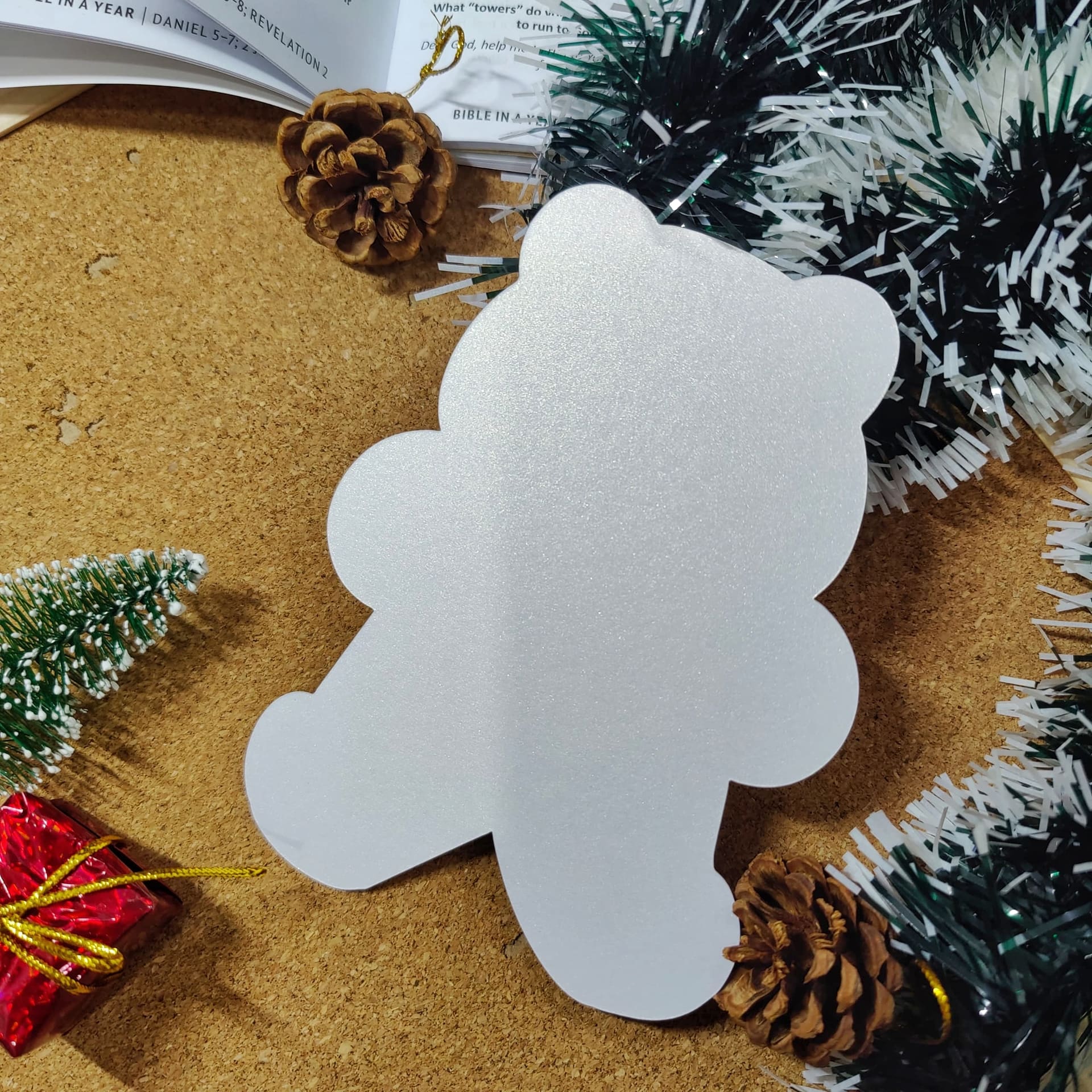 HUMBLEBEE Christmas Card - Ginger Breadcat - Image 4