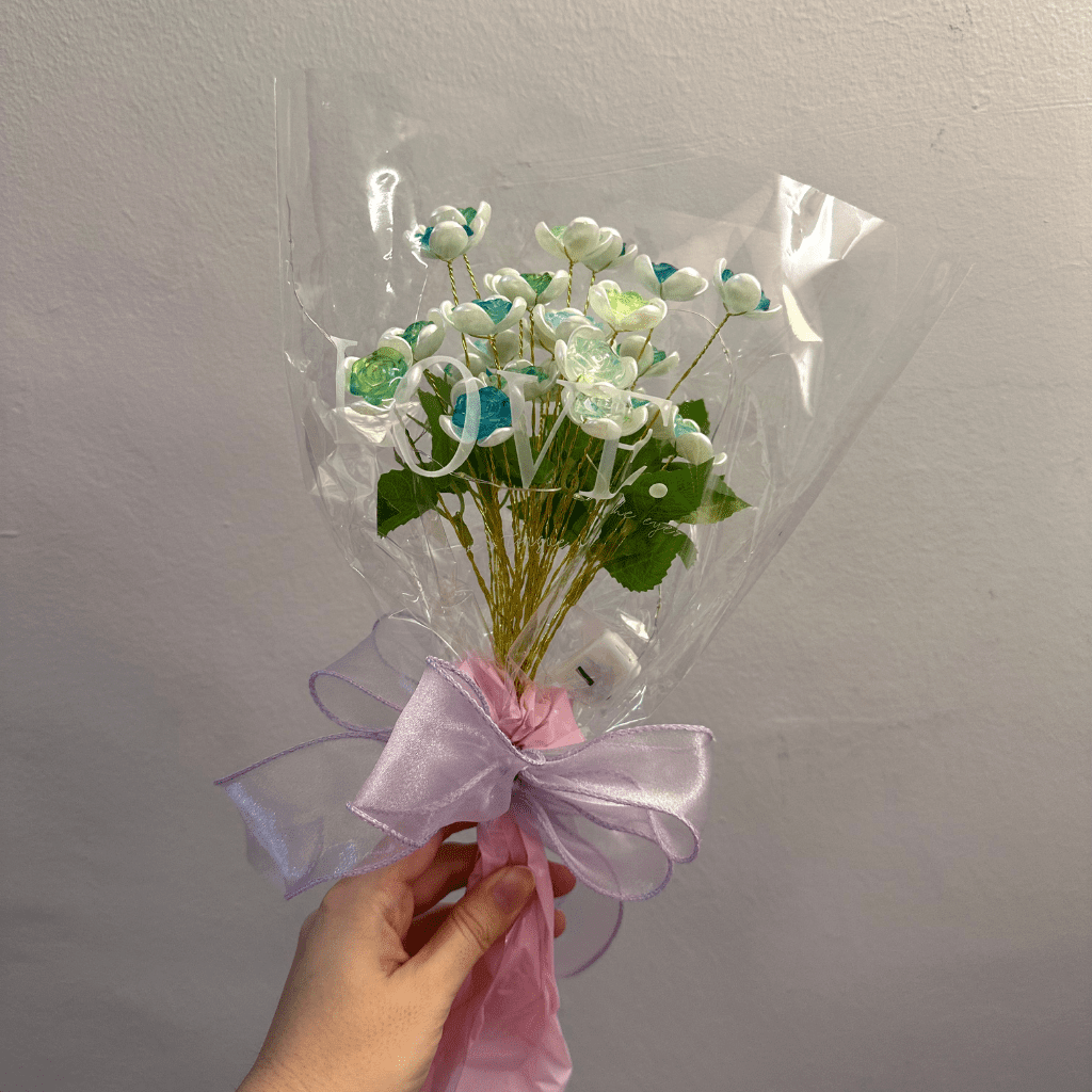 Acrylic Flower Bouquet-SMALL ROSES|亚克力花束(小玫瑰) - Image 10