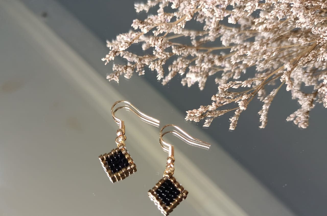 THE STONE Geometry Rhombus Beaded Ear Hook Earrings
