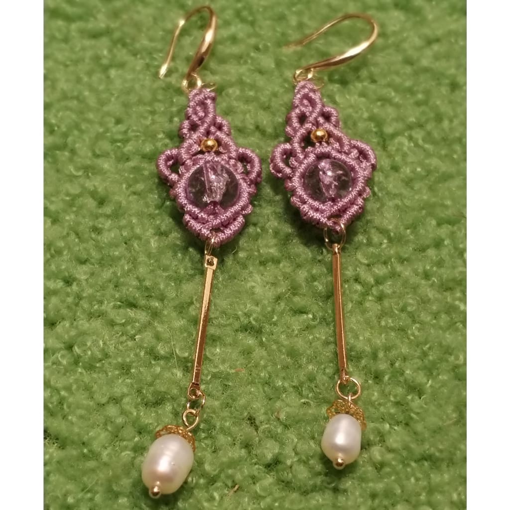 The Feather - Handmade Macrame Earrings - Image 3